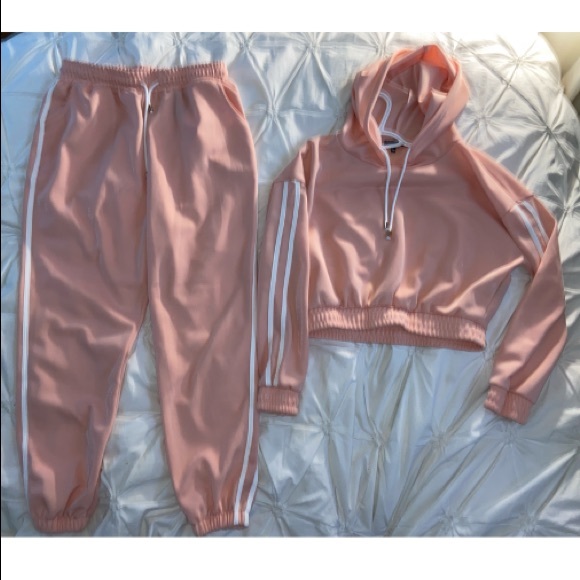 Pink crop Tracksuit - Picture 3 of 9